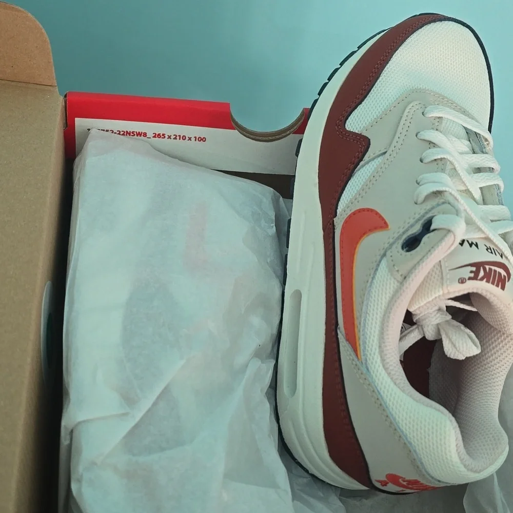 Brand NEW Nike Air Max Sneakers with Orange and Brown Accents - Boys Size 3.5 - Picture 3 of 5